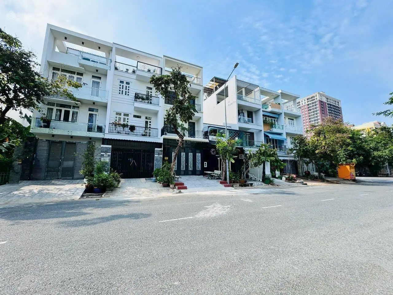 Bán nhà phố (5x18m) 4 tầng đường D1, Phường Phú Mỹ, Quận 7. Giá chỉ 14 tỷ! LH: 0917 796 186