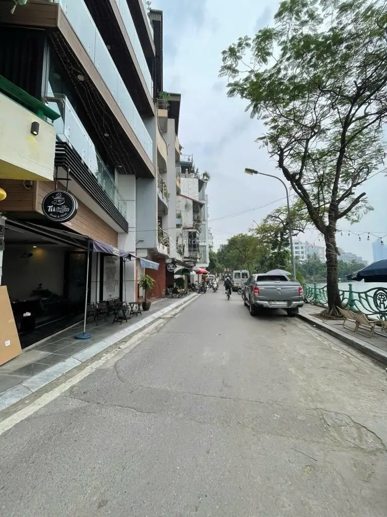 Bán Biệt thự Tây Hồ, ô tô vào nhà, 7m ra phố Hồ Tây lộng gió, 170m2, 3 tầng, MT: 9m, Giá: 58 tỷ.