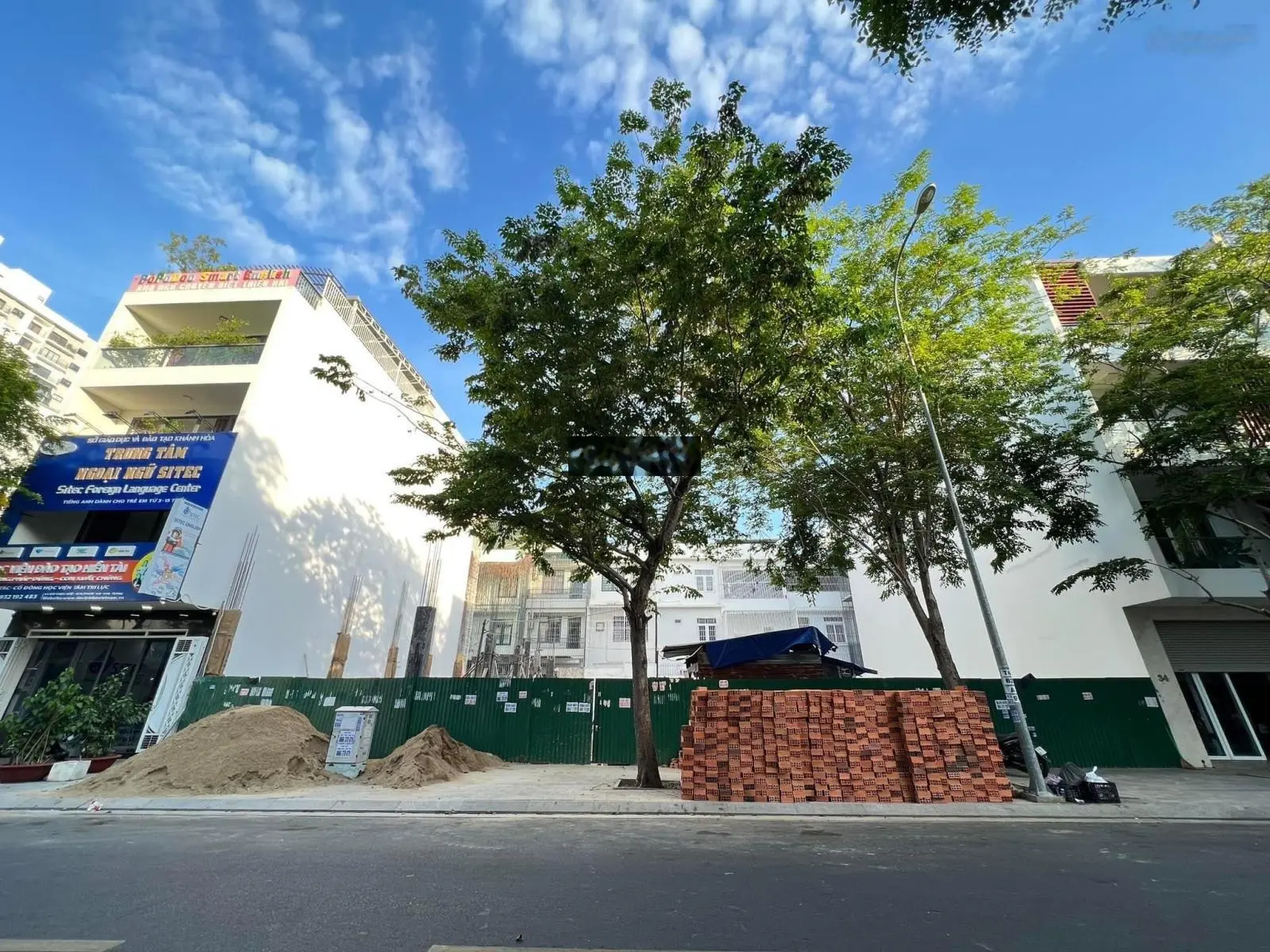 VCN Phước Hải Nha Trang khu vip 1. Giá 52tr/m2 DT 369.6m2 ngang 16.8m hướng Tây