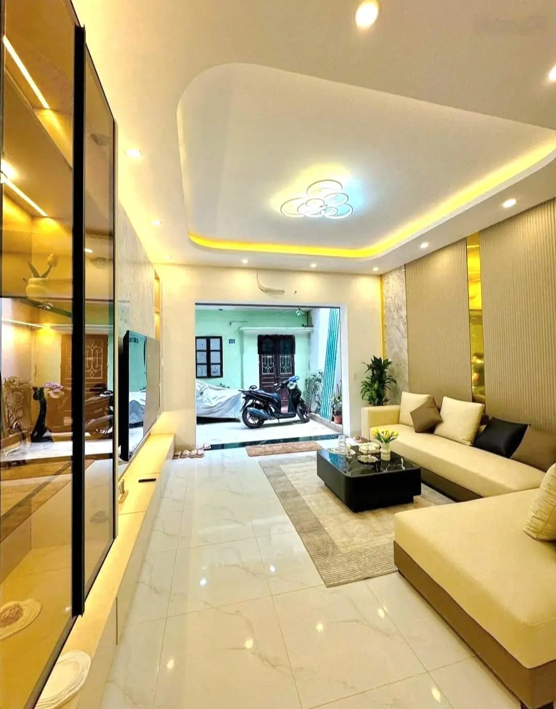 Võng Thị Tây Hồ kề bên UBND p.Bưởi 200m ra Hồ Tây 14.5 tỷ 58m2 4 tầng - Ngõ rộng chạy thông