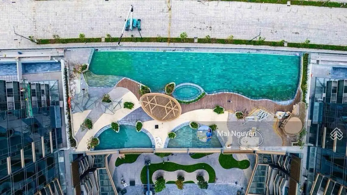 Em Mai cần bán 1PN The Opera tầng cao view sông vĩnh viễn 0901 724 ***
