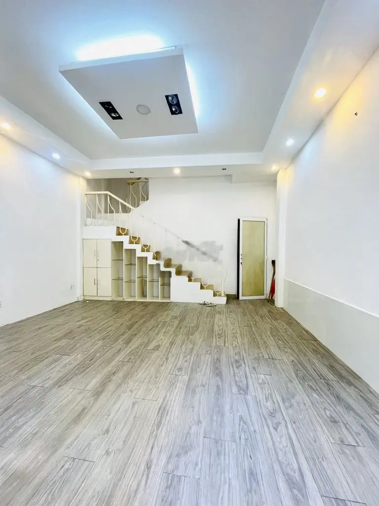 Nhỉnh 6 tỷ Sở Hữu Nhà Y Hình Q1,ngay góc Bùi Thị Xuân,Tôn Thất Tùng