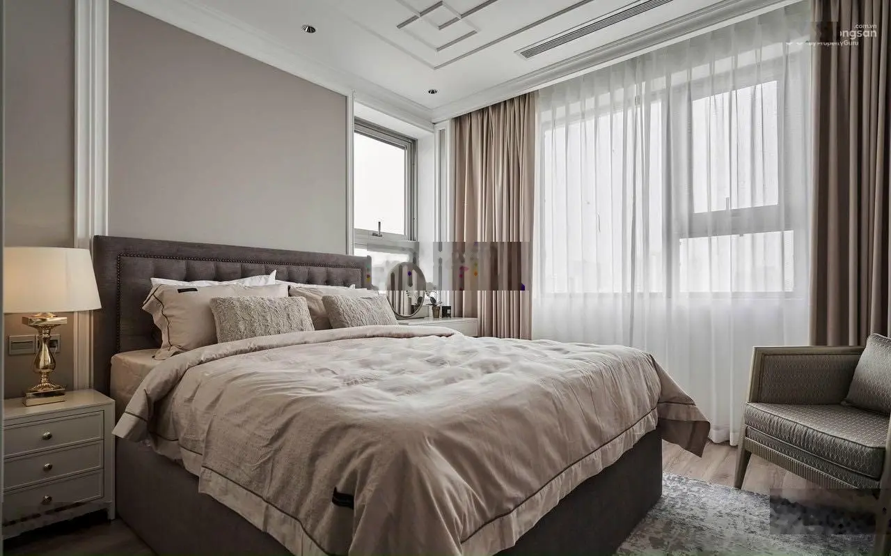 Kẹt tiền cần bán chung cư gold view, DT 81m2, 2pn, 2wc, giá 4.3 tỷ. Lh em Ngọc * 0931 177 ***