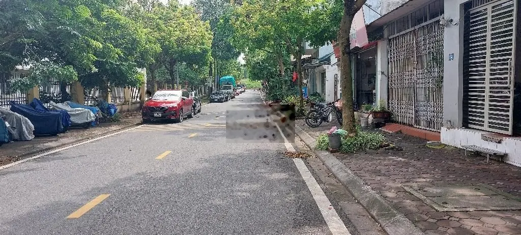 Bán đất Phúc Lợi Long Biên VỈA HÈ đá bóng tặng nhà C4 Diện tích 86m2