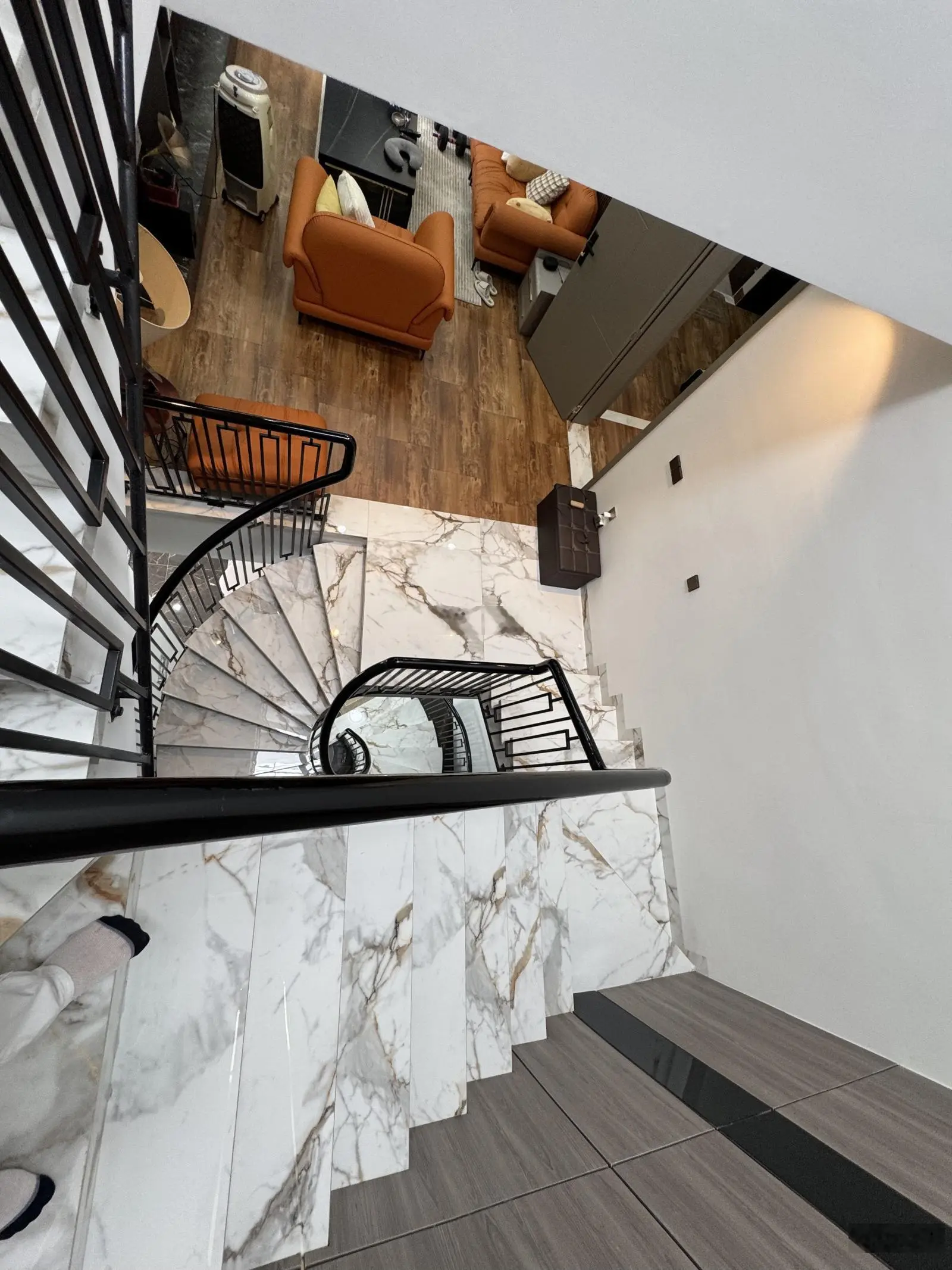 Biệt thư mới siêu đẹp đương 10m5 full nội thất ngay sông hàn -sơn trà -3 tầng - 320m2 - nhỉnh 13 tỷ