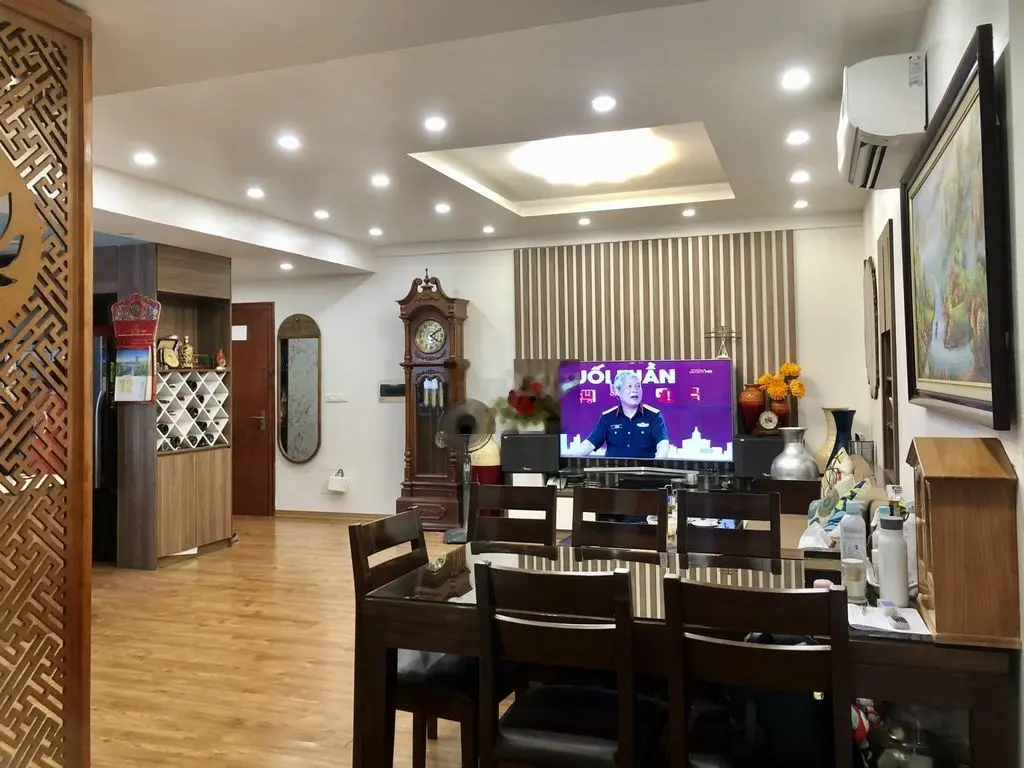 Tôi chính chủ, bán lô góc 105m2- tầng 12- CC 54 Hạ Đình- full nội thất