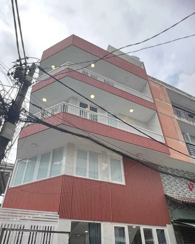 Nhà bán CMT8 - 19 m2 - 5 tầng BTCT - vị trí cực đẹp - HXT - nhà mới đẹp - cách mt 1 căn - 6,5 tỷ