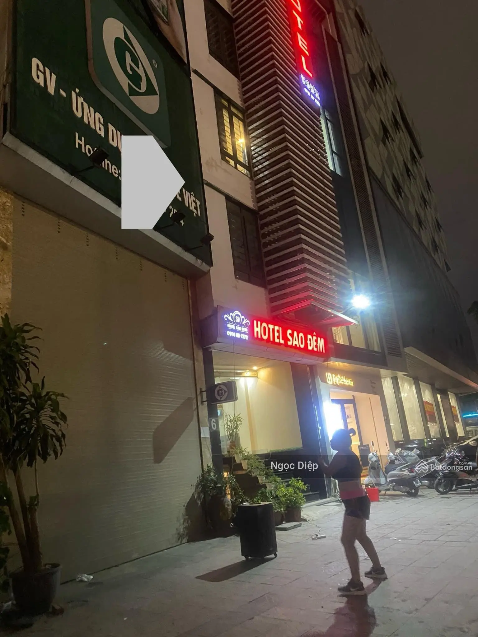Bán nhà mặt phố Hồ Tùng Mậu vỉa hè rộng kinh doanh ngày đêm dt 70m2 thang máy 0945 453 ***