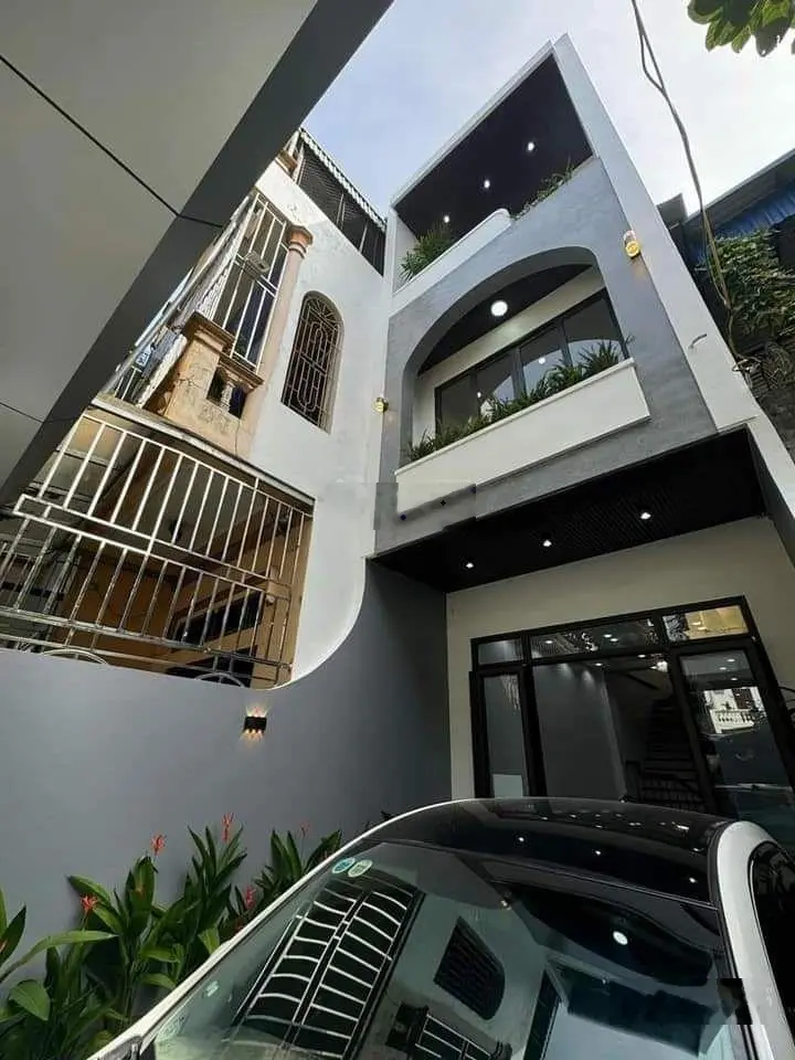 Bán nhà đầu tư Nguyễn Khuyến ôtô tránh vỉa hè 108m2 nhà 4 tầng mặt tiền 5m kinh doanh LH 0943 609 ***
