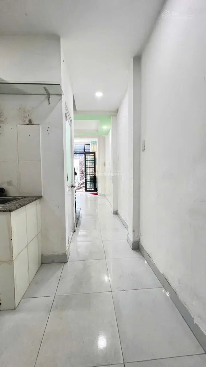 Nhà 1/ đường trần thánh tông, 2,5 tầng, hẻm xe hơi, gần chợ phạm văn bạch