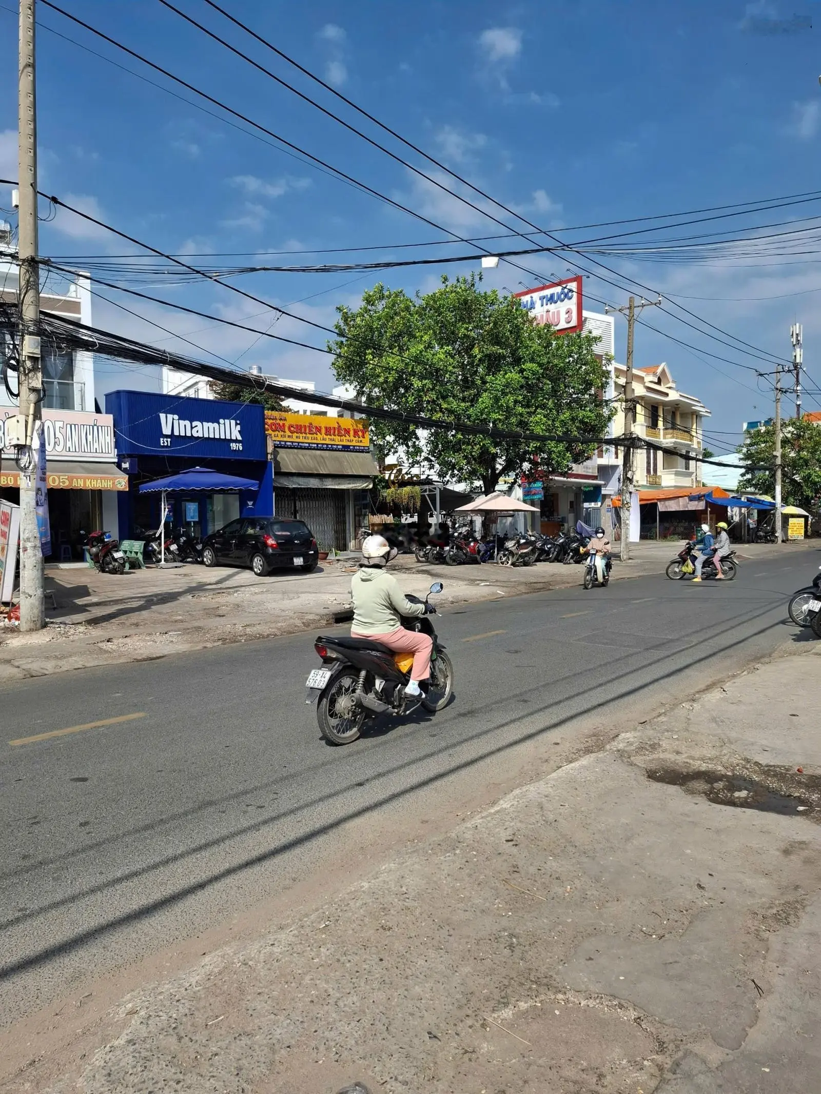 Bán nhà mặt tiền Nguyễn Thị Định quận 2 giá 50 tỷ