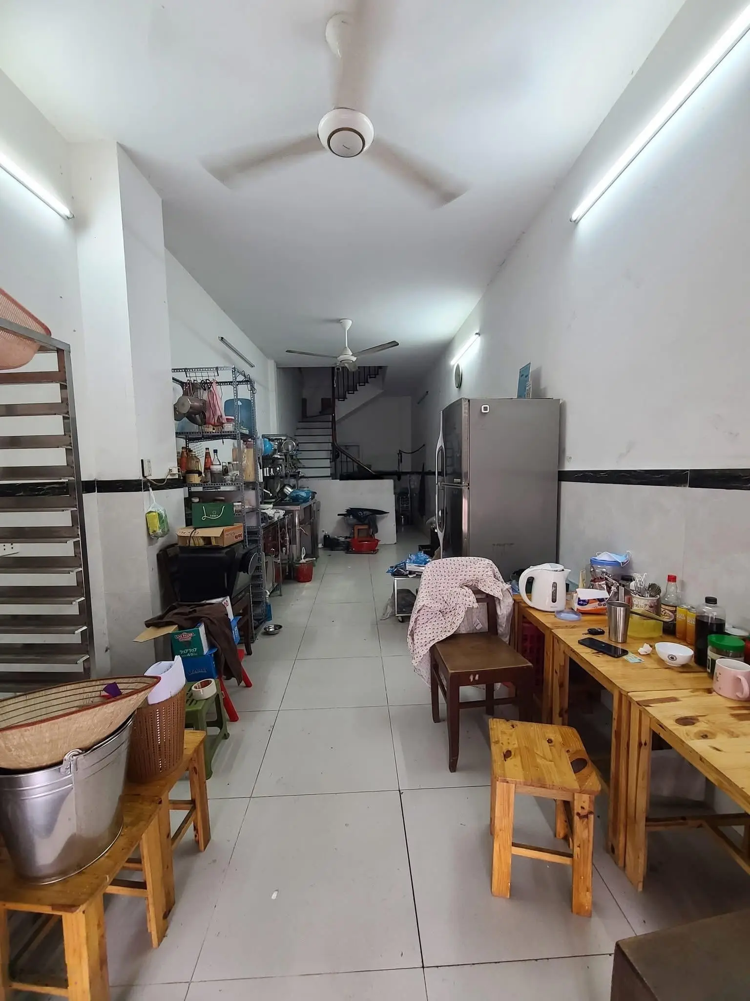 Nhà bán Mặt Phố vĩnh hồ Đống Đa.40m x 4T. Mt.3.4m. Giá = 16.5 Tỷ