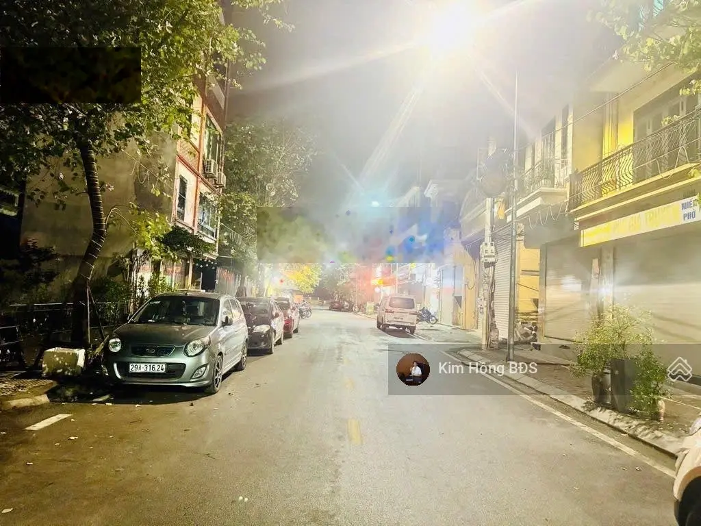 Nhà Vườn hoa Hà Đông phố Nguyễn Trãi. 58m. 4 tầng, mt 6.1m. Giá 12 tỷ 100. Lõi phố cổ Hà Đông