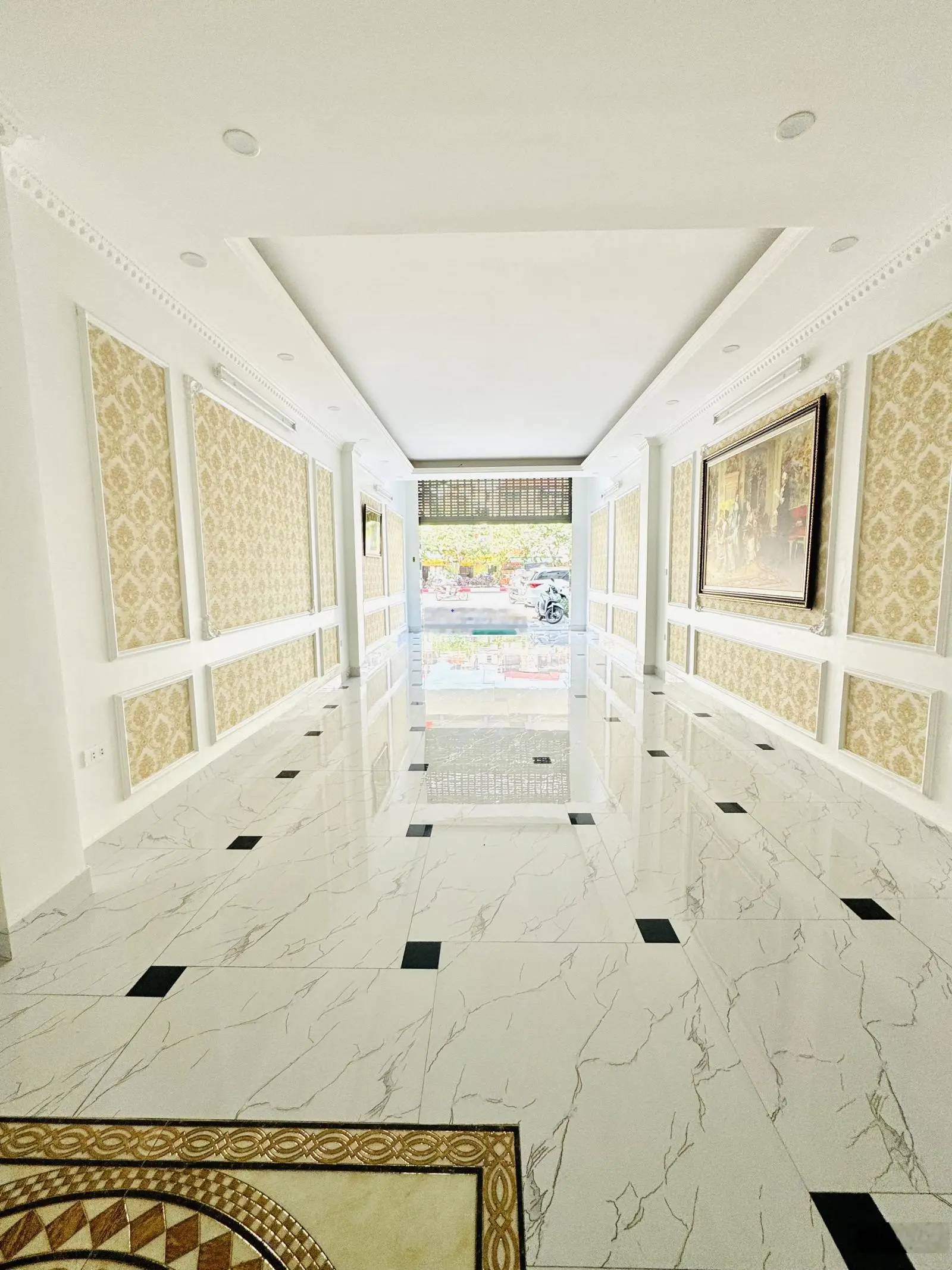 Vị trí đẹp nhất Đại La, mới 7 tầng thang máy, vỉa hè rộng, quy hoạch ổn, giá đầu tư, 58m2 MT 4,2m