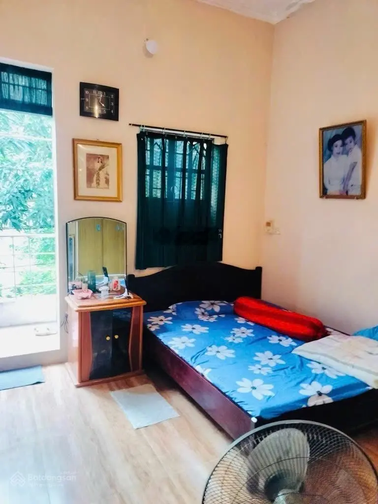 Bán nhà chia lô Lĩnh Nam - Ô tô 7 chỗ vào nhà - Dân xây chắc chắn - Giá: 7,2 tỷ. LH: 0779 548 ***