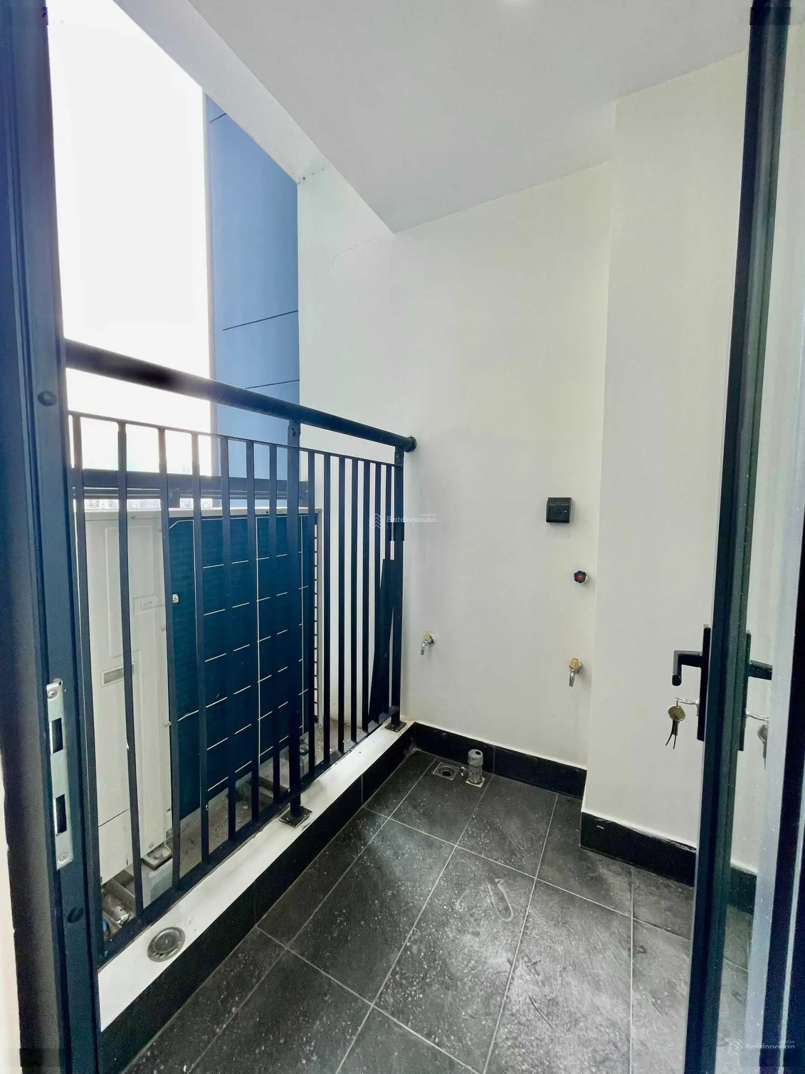 Bán gấp giá lỗ căn 3 phòng ngủ 3WC Sunshine Sky City. Giá: 5.3 tỷ. Nội thất chủ đầu tư mới 100%