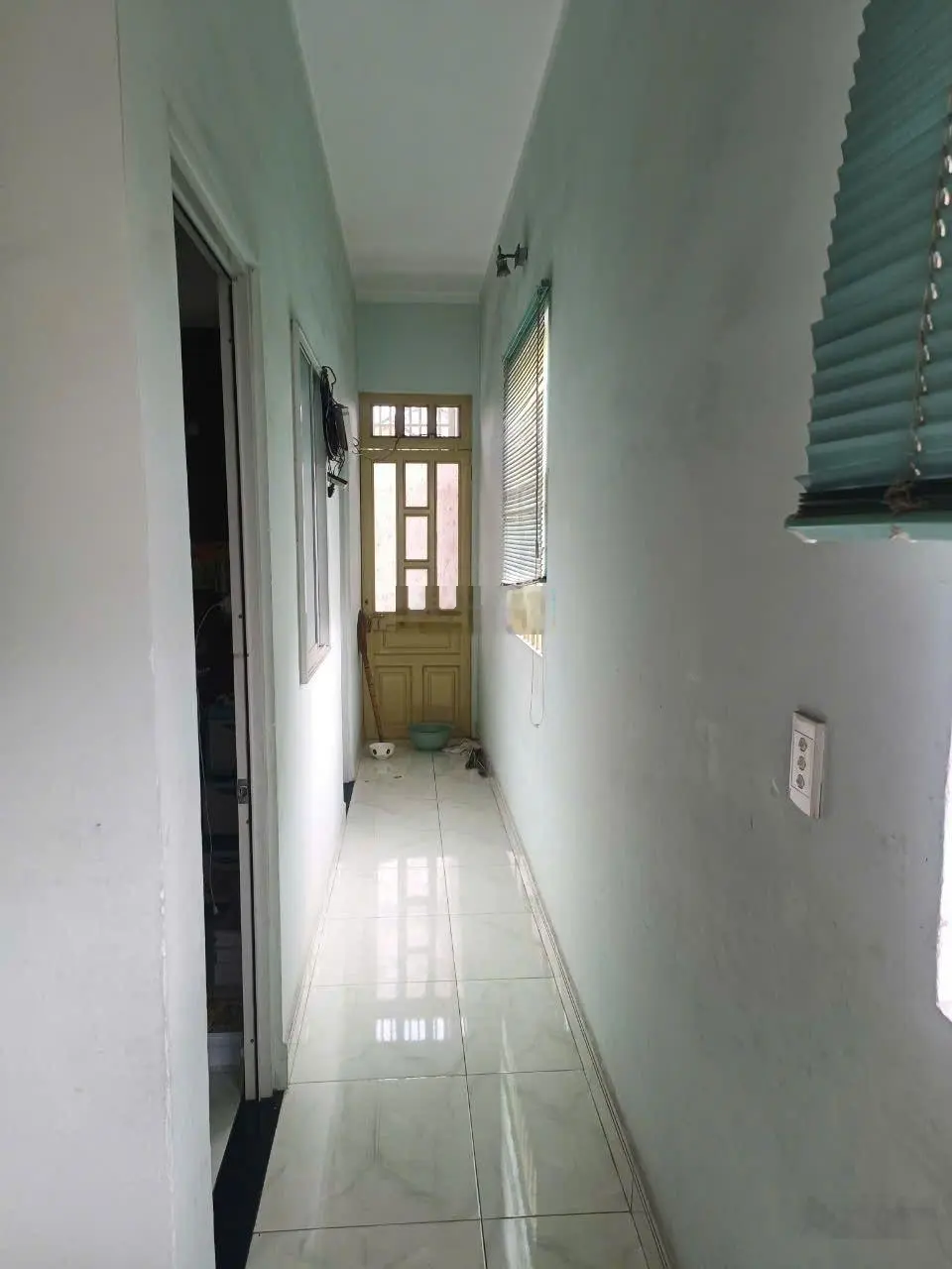 Nhà lầu và 4 phòng trọ đường trần nguyên hãn