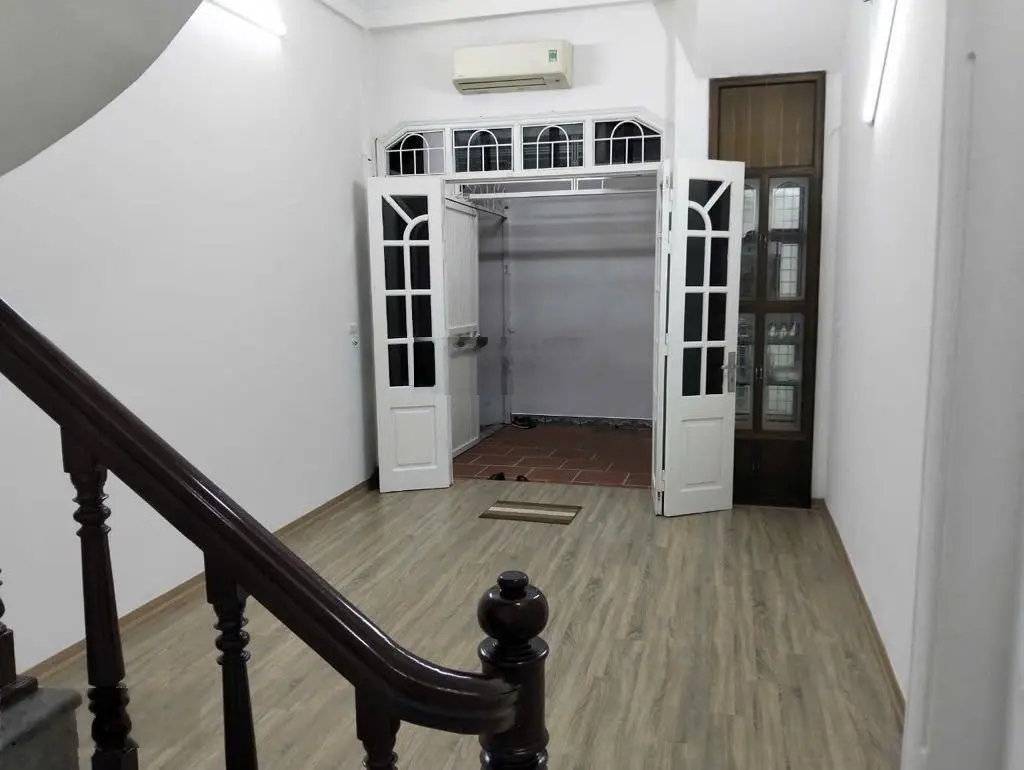 Tân Ấp Ba Đình diện tích 44m2 x 4 tầng giá 6,69 tỷ nhà mới ở ngay