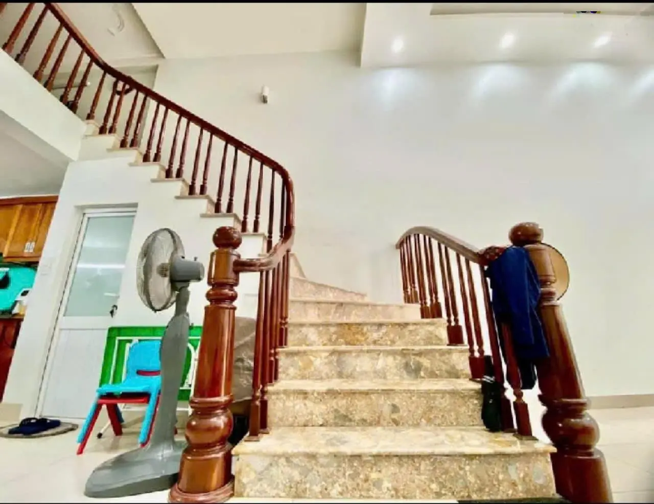 Bán nhà đẹp khu tái định cư Lai Xá, đường rộng thênh thang, DT: 72m2, nhà 5 tầng MT 4,5m, 13,5 tỷ