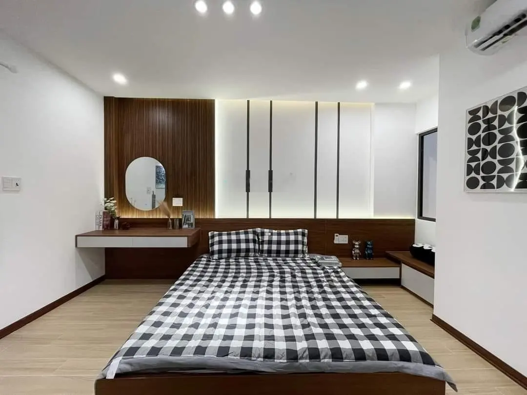 Bán gấp nhà siêu đẹp bình chánh dt75m2 giá chỉ 1,25tỷ 1t1l 2pn2wc,đang cho thuê 7,5tr/th,shr