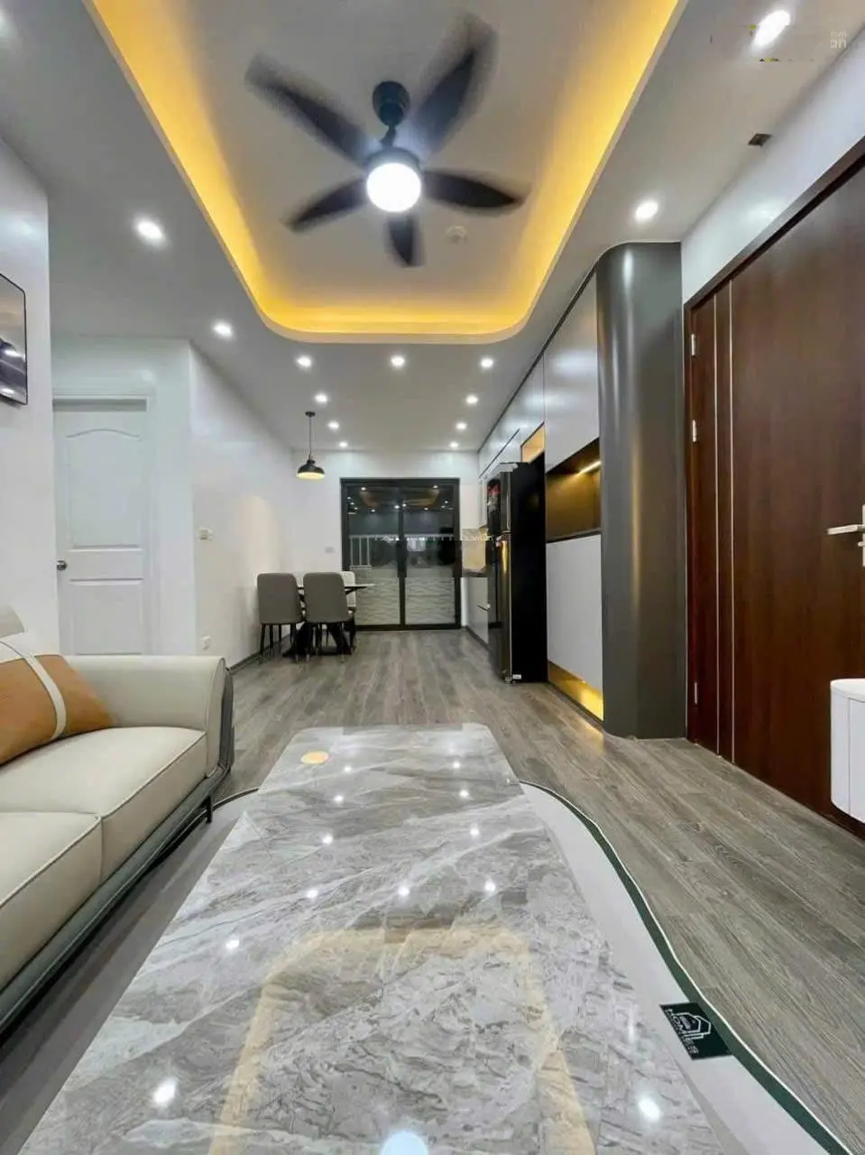 Bán nhanh căn 56m2 - 2 ngủ &2VS HH2B Linh Đàm Hoàng Mai. LH: 0966 455 *** em Thuỷ