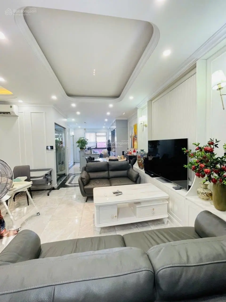 Cần Thanh Khoản Nhanh Căn Nhà Đặng Văn Ngữ - Ngõ Nông Gần Phố - Gần Hồ Ở Sướng
