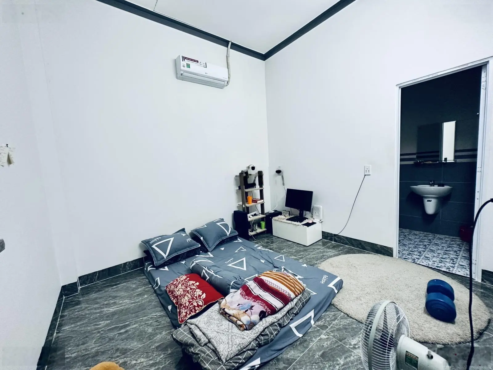 Cần bán căn nhà mới xây tâm huyết giá chỉ 1 tỷ290 gần chợ quan thắng