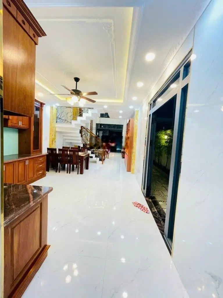 Gấp bán nhà mới đẹp 5 tầng 117m2 full nội thất - ngay chợ Hiệp Bình - Gigamall - Hiệp Bình Chánh