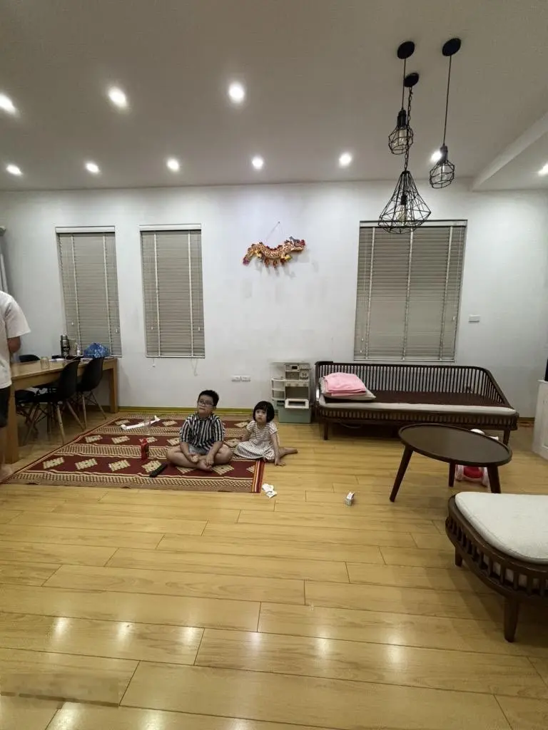 Ô tô ngủ trong nhà, ngõ ô tô thông tứ tung, mặt tiền khủng, kinh doanh không lo nghĩ chỉ 17tỷ