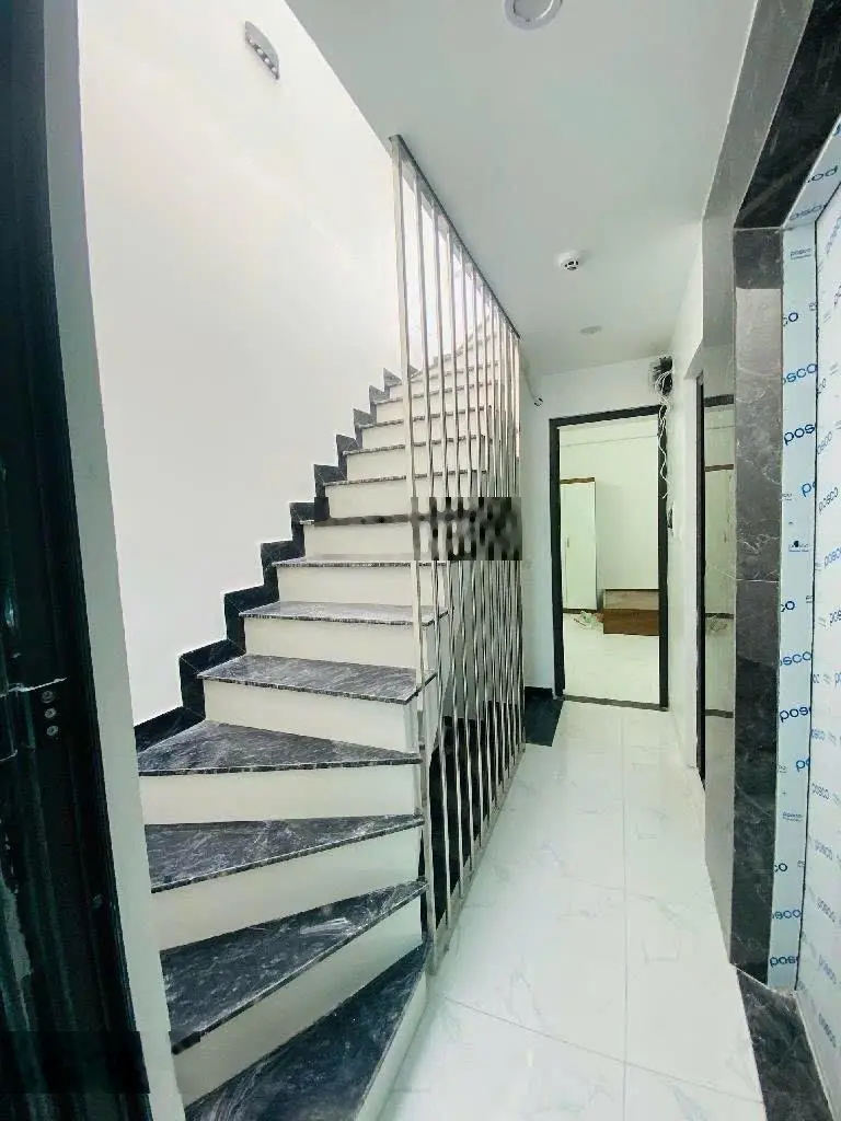 Bán CHDV ,CCmini Đức Diễn ,50m2 , 8p khép kín , tháng máy ,dòng tiền 40tr/1T . 10m oto , 9 tỷ có TL