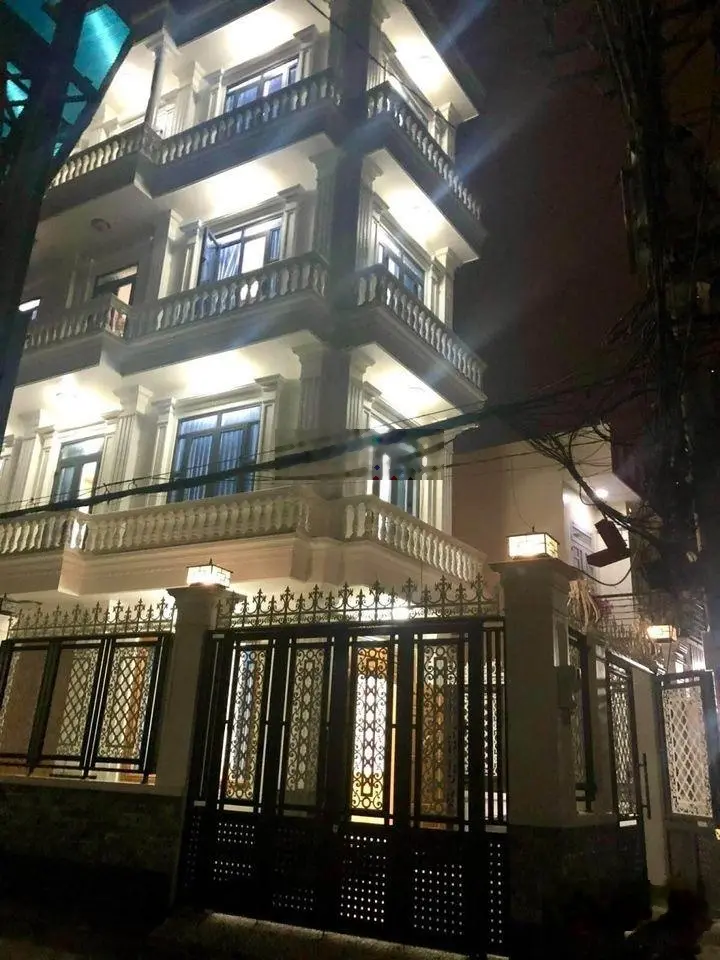 Nhà đẹp vào ở ngay - sổ vuông A 4 - 86m2 - 4 lầu giá 10tỷ - Nguyễn Văn Linh P Bình Thuận - Quận 7