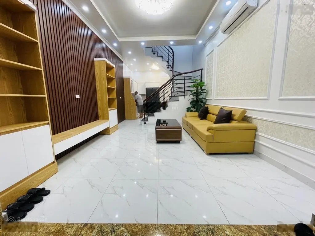 Nhà Kim Ngưu vị trí vàng kích thước vàng công năng vàng nhà 42m2, 4 tầng, MT 4.4m