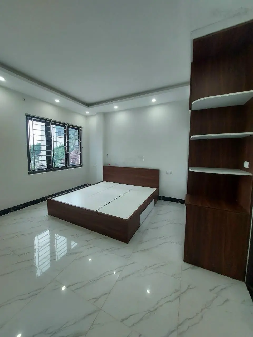 Nhà 4tầng*30m2, ôtô đỗ cửa, ngay chợ, gần cầu Đại Thành, 5p ra KĐT Đô Nghĩa, ĐH Phenika, Vành Đai 4