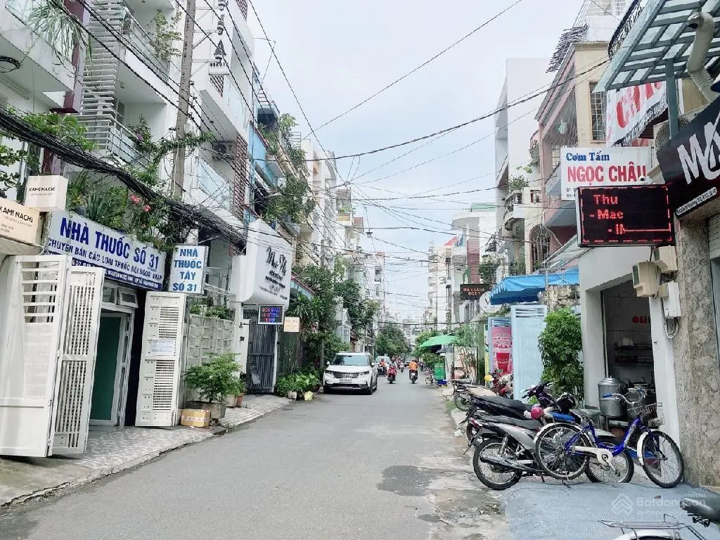 Nhà chính chủ Quận 10 CẦN BÁN GẤP - Hẻm xe ô tô thông, Chủ thiện chí bán
