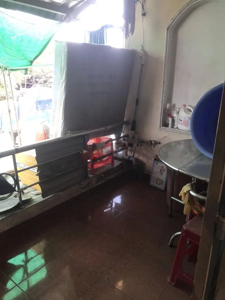 Nhà có gác lửng, DT 4m*20m, 2/Phan Văn Hớn, gần chợ Đại Hải - Hóc Môn