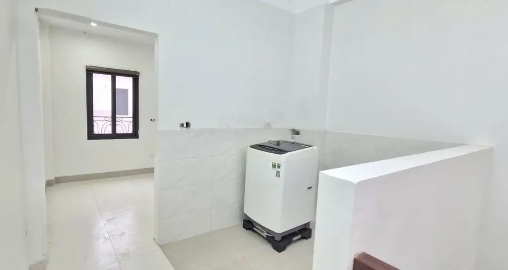 Gần Vinhomes Hàm Nghi - ô tô vào nhà xe tải qua ô chờ thang máy full nội thất bãi xe miễn phí