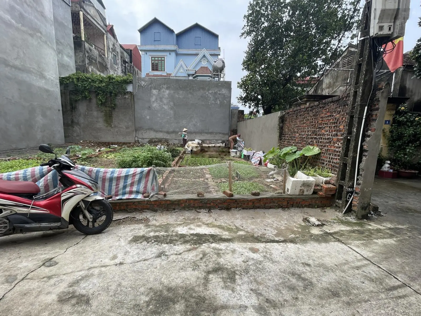 Bán 46.8m2 - tổ 25 thị trấn Đông Anh - đường thông - ô tô vào đất - nhỉnh 3 tỷ