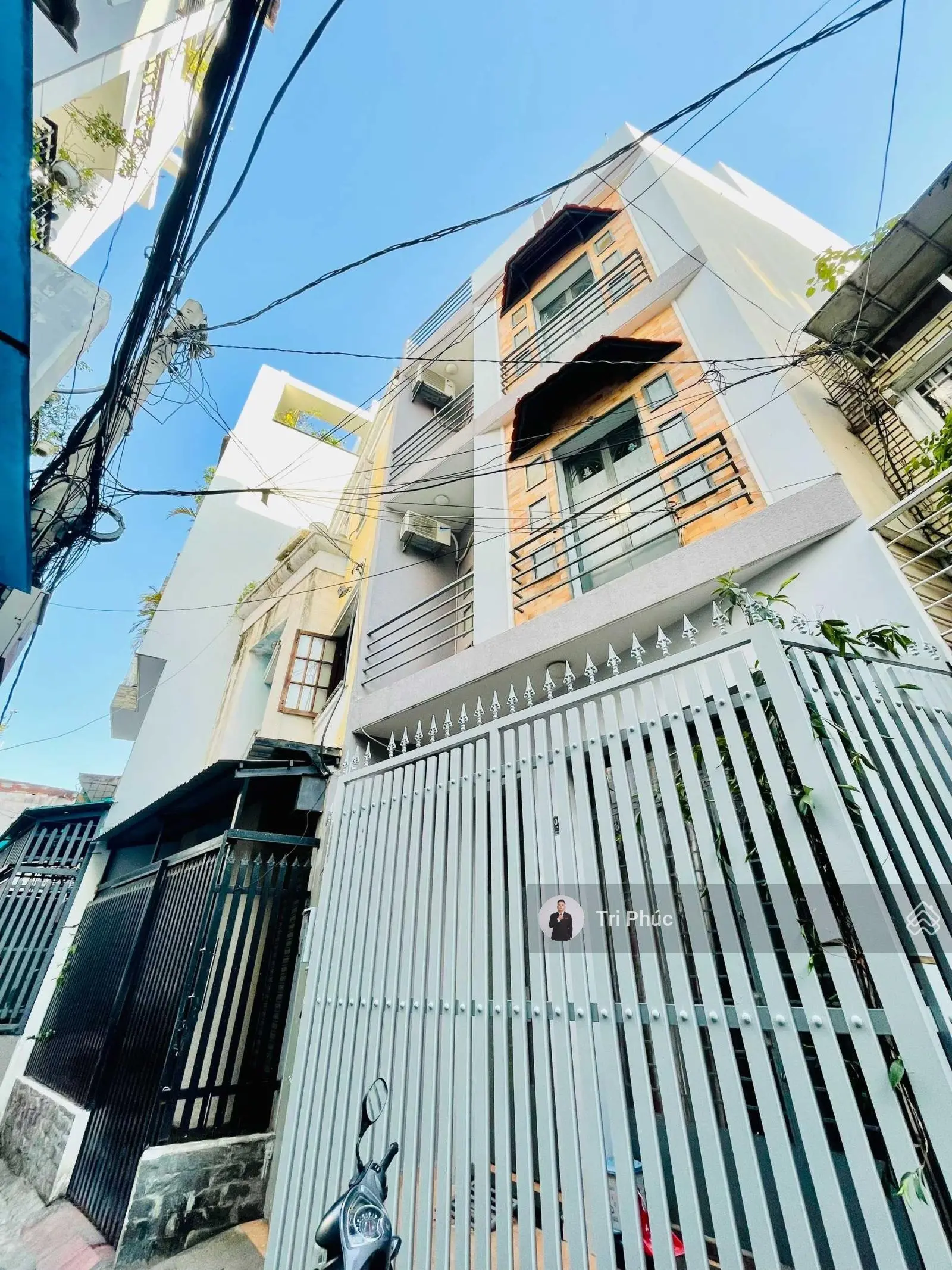 Gấp bán chỉ hơn 6 tỷ nhà 4 tầng khu Phan Xích Long Phú Nhuận - 45m2 - 4PN - hẻm 3m thông tứ tung