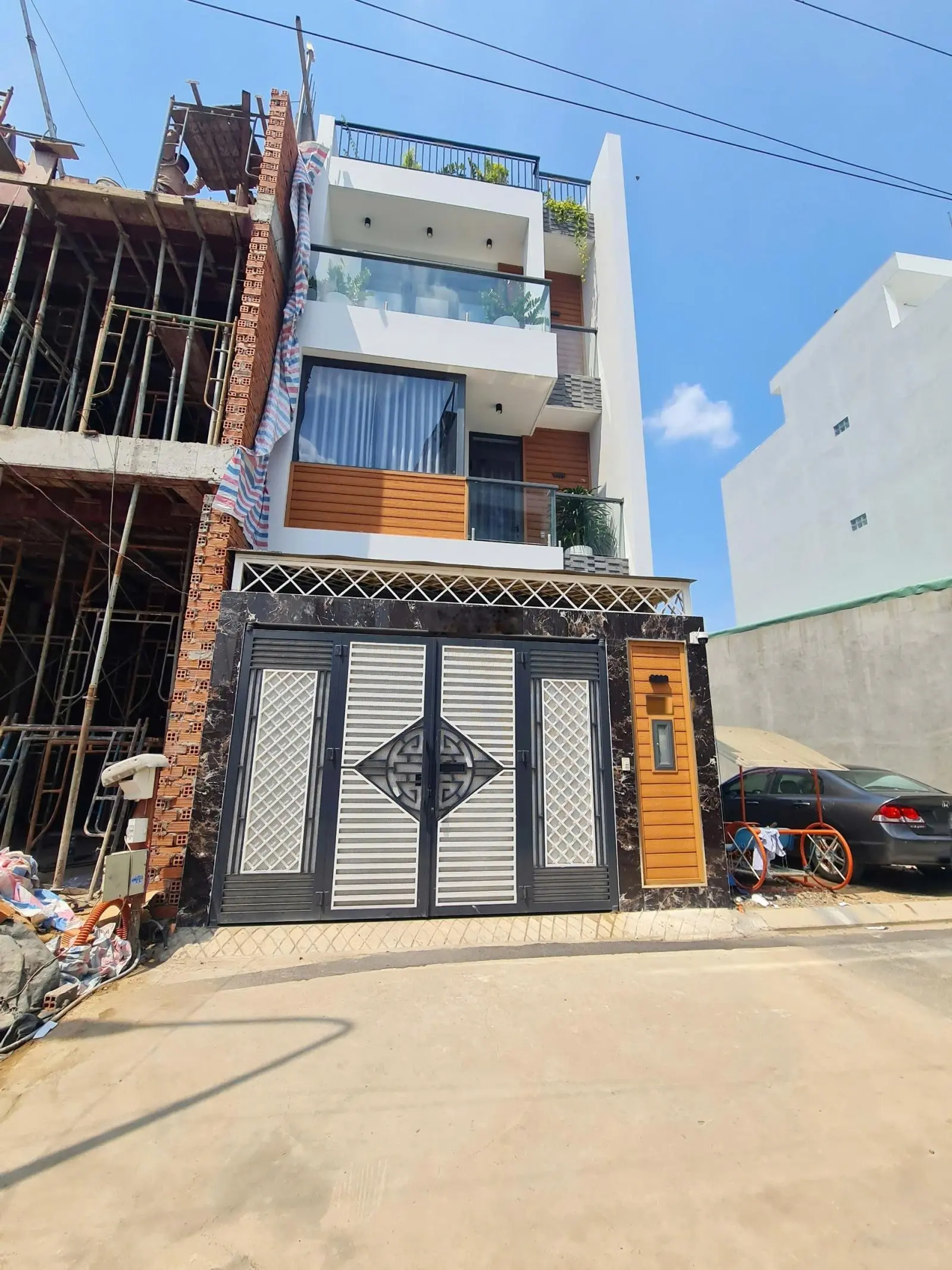 Bán nhà 4PN, 5WC, 72.7m2, ngang 5m, 1T2L 1 tum sân thượng, hẻm xe hơi Đ. Số 10, P. Cát Lái, Quận 2