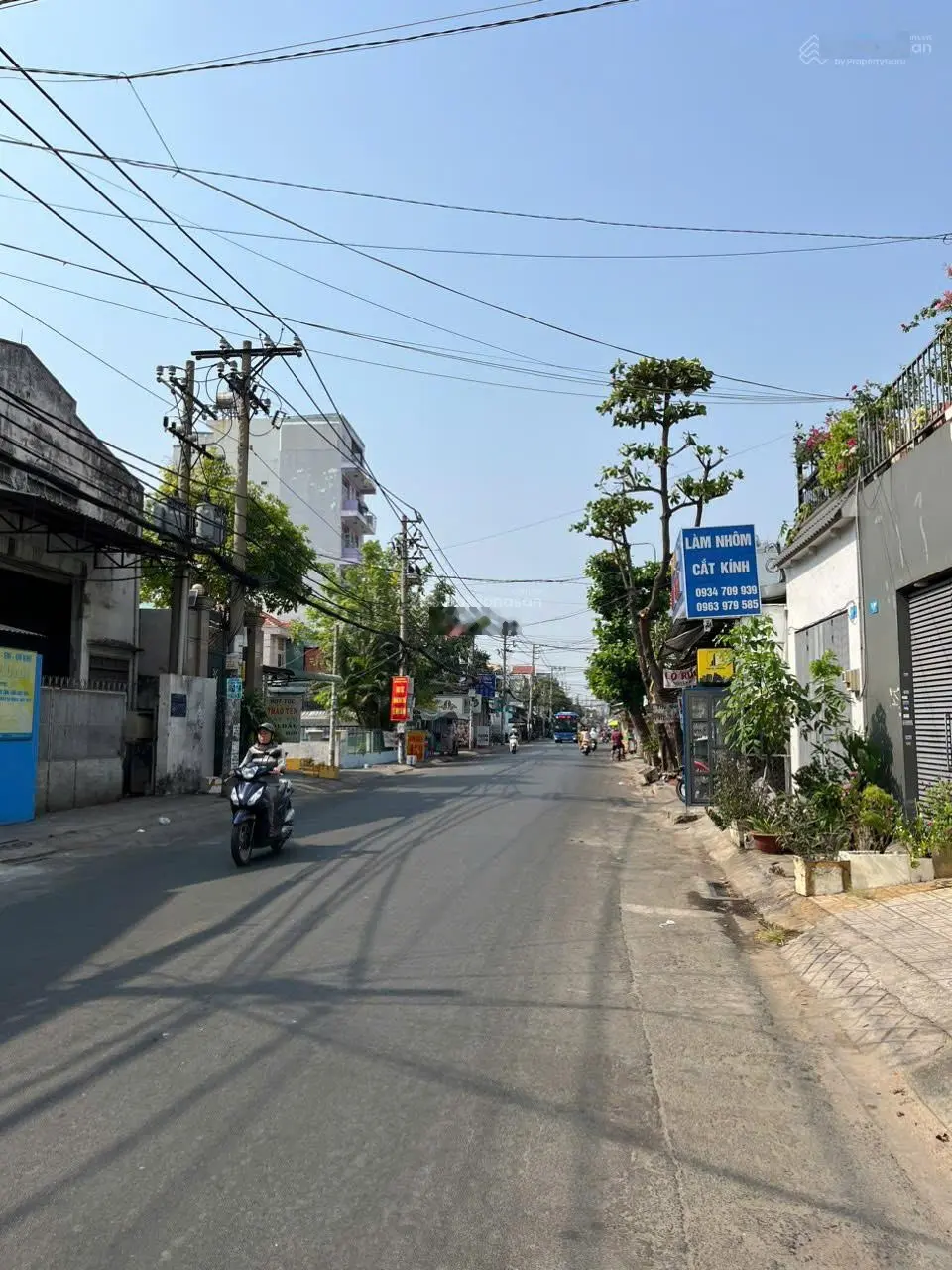 Bán MT rộng Trương Phước Phan DT: 15m x42.5m