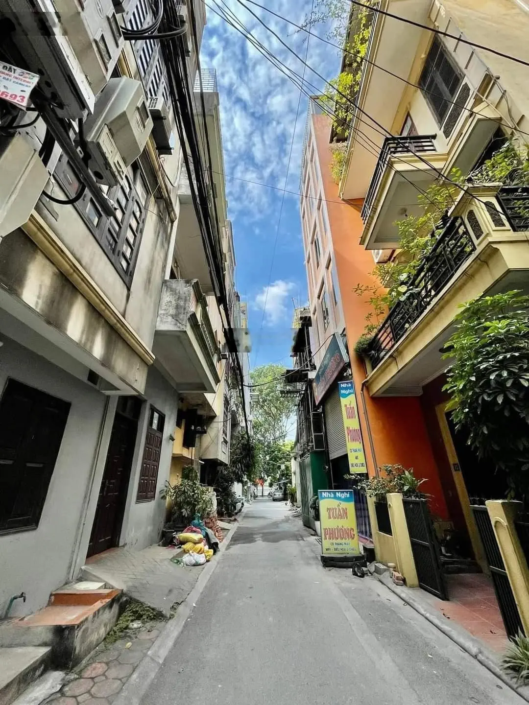 Chu Huy Mân Long Biên DT 95m2x7T MT 5m, gara thang máy, ô tô tránh, vị trí vàng kinh doanh đỉnh cao