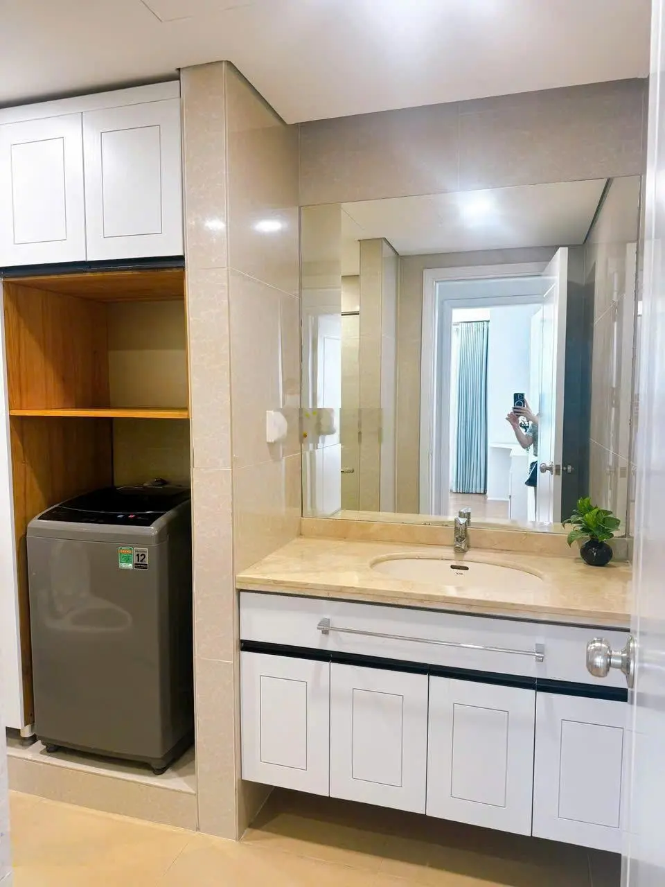 Bán căn hoa hậu 87m2 tại Vinhomes Times City - Park Hill giá 7.85 tỷ có thương lượng. LH 0869 396 ***