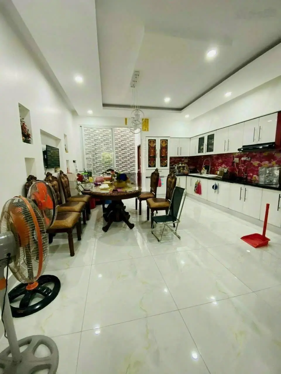 Chính chủ một đời chưa qua đầu tư hẻm xe hơi cách Huỳnh Tấn Phát 100m 2 mặt tiền hẻm chủ ngộp