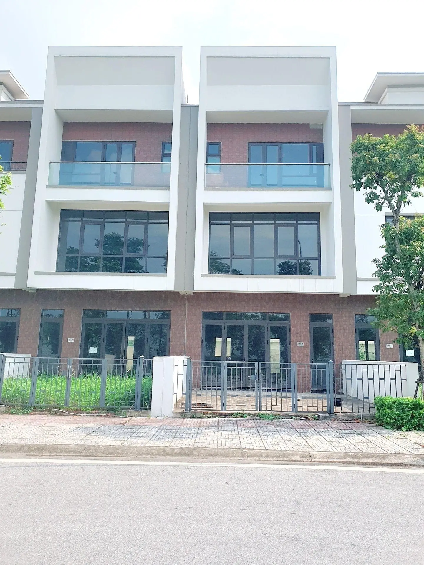 Bán shophouse hàng hiếm tại Centa Riverside, 11,05 tỷ, 120m2, 4PN, 4WC