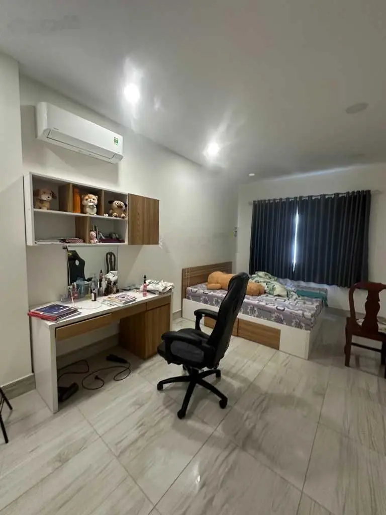 Bán nhà Ngay Lê Văn Quới, 3 Tầng Mới Đẹp, Hẻm xe hơi rộng rãi, 4x11, Sát Ngã 4 Bốn Xã.