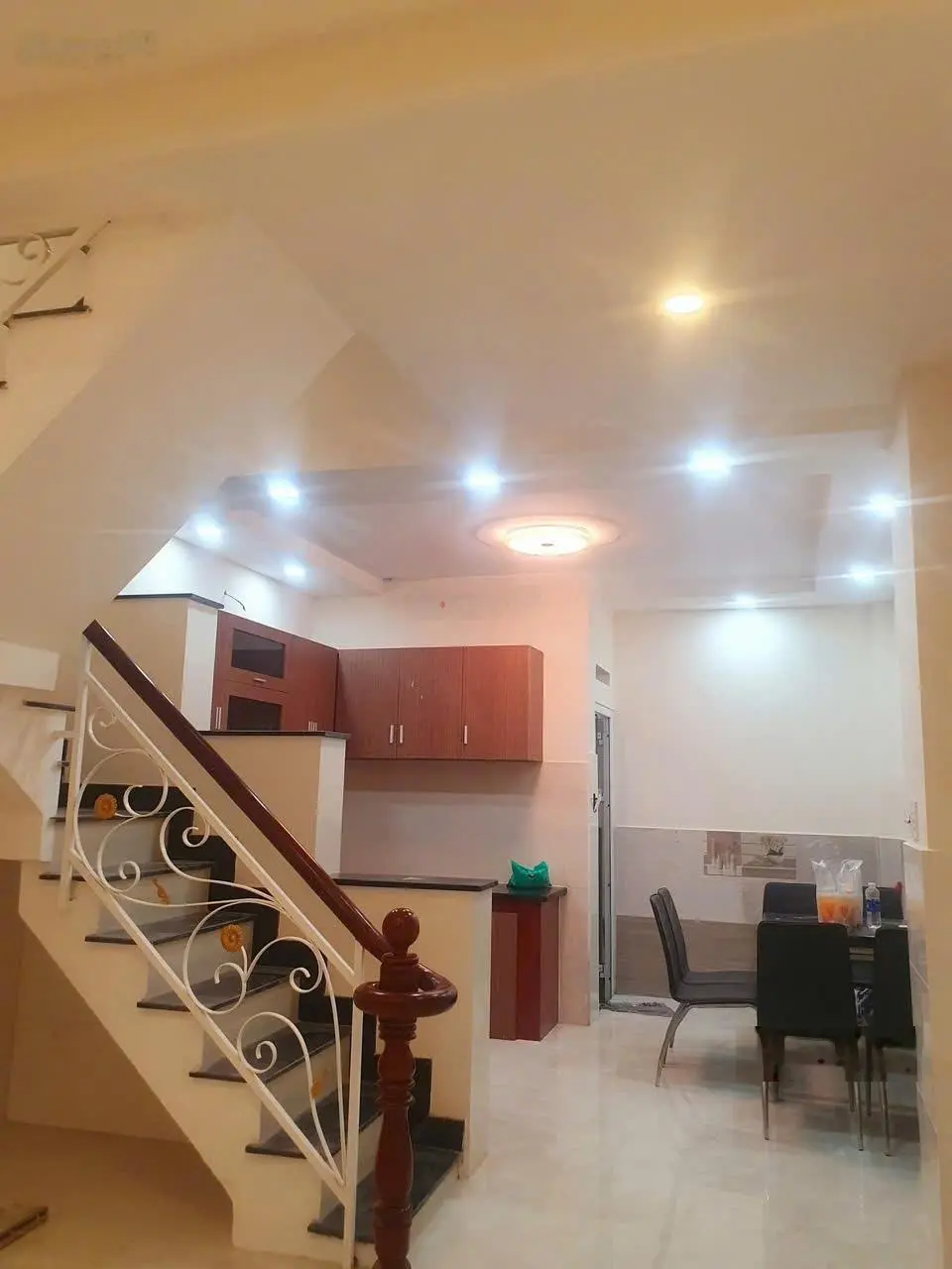 6,9 tỷ - 5 tầng đúc BTCT - 184/54 Âu Dương Lân, P3Q8, gần TTTM Parc Mall