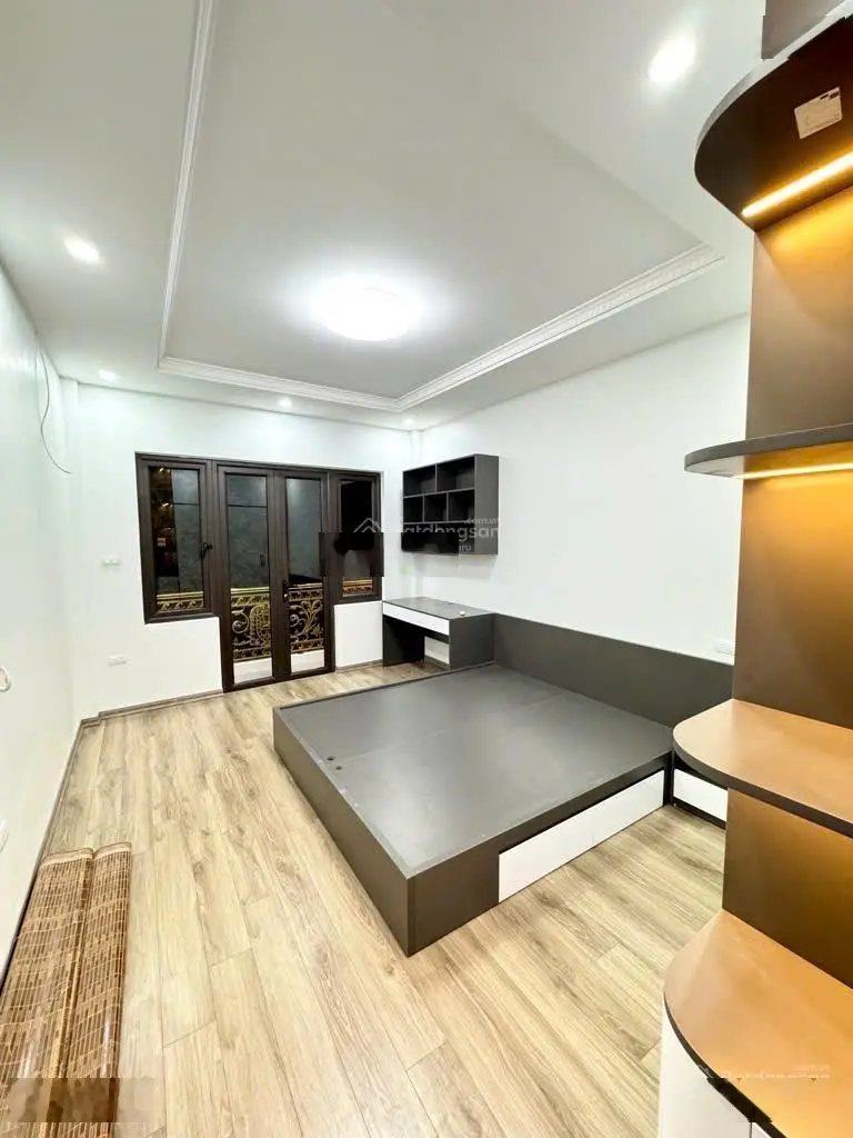 Bán NR ở Hoàng Mai, 6,8 tỷ, 32m2 bao đẹp, giá tốt