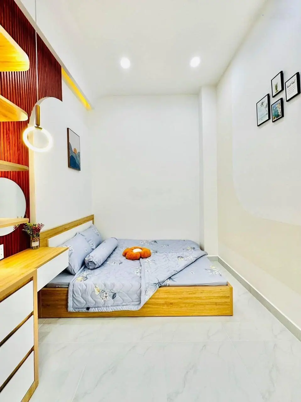 Bán nhà 3 lầu, 4 phòng ngủ, Đ. Nguyễn Hữu Cảnh, P22, Bình Thạnh, 3Tỷ5, DT 70m2, SHR, 0896 465 ***