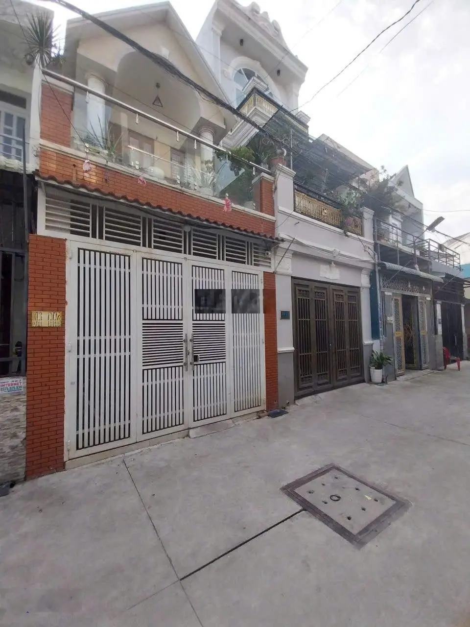 Nhà lầu gần ngã Ba Cây Lớn, giá 4 tỷ 200 triệu