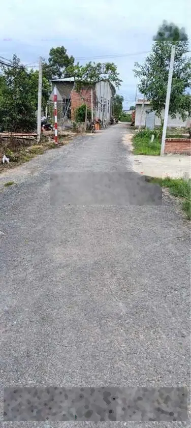 Cần bán gấp 120m2 đất full thổ cư, mặt tiền nhựa y hình, dân đông, gần trường chợ sổ hồng riêng